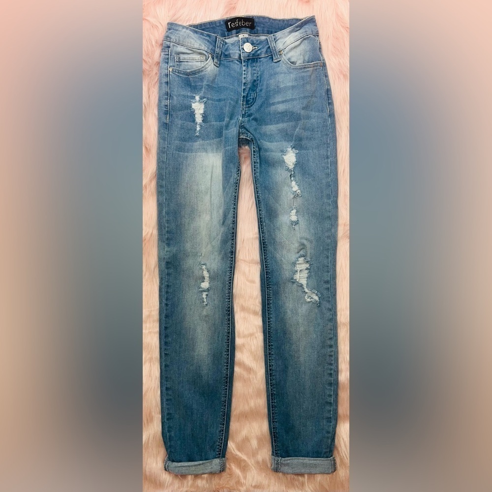 Resfeber Jeans, boyfriend, straight, ankle cuffed, factory distressed. Sz. 0
